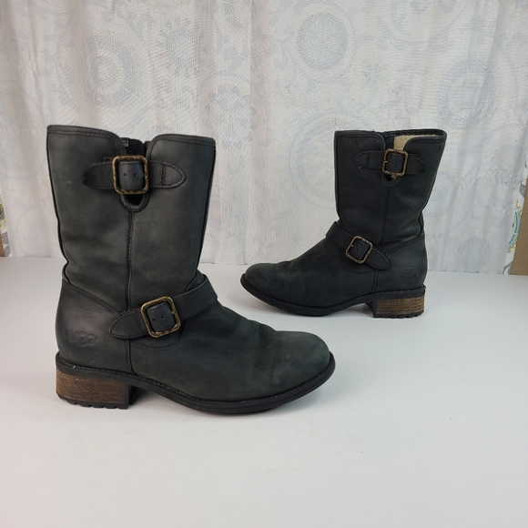 Ugg Chaney Black Suede Leather Boots 